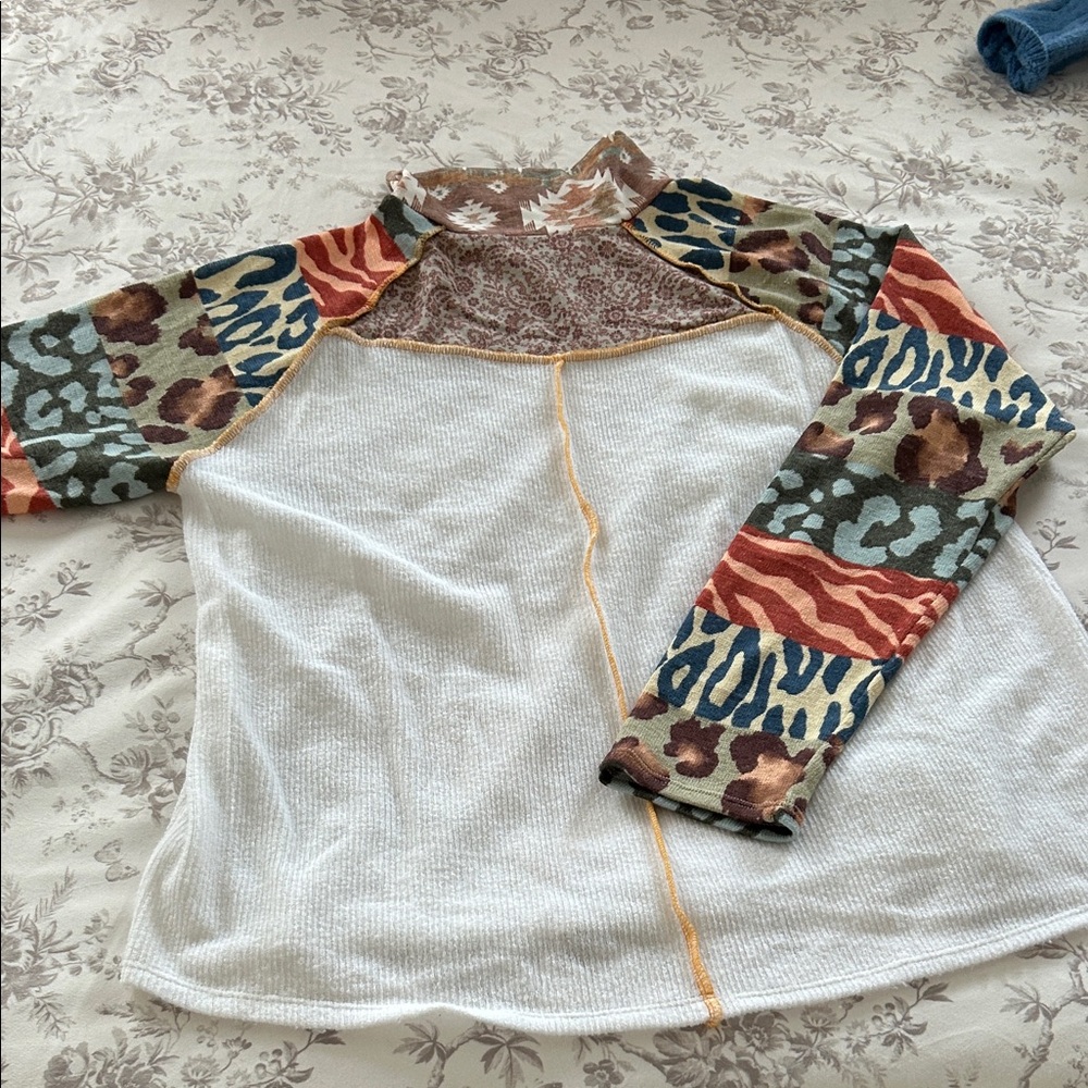 Multicolor Patchwork Long Sleeve Top - Picture 2 of 3